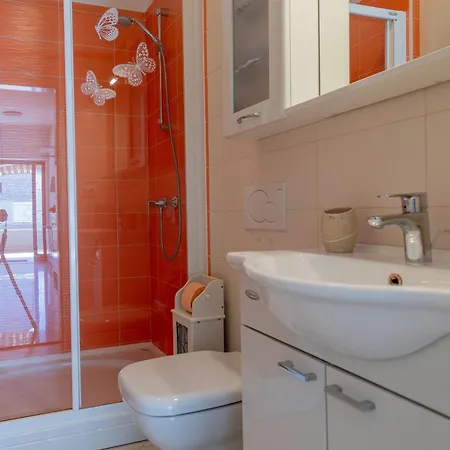 Marinko, No 2 Appartement *