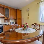 Marinko, No 2 Appartement *