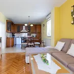 Marinko, No 2 Appartement