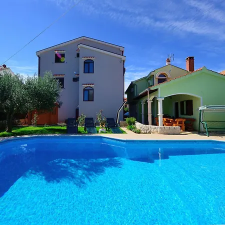 Marinko, No 2 Apartment *