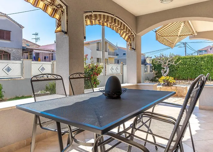 Marinko, No 2 דירה